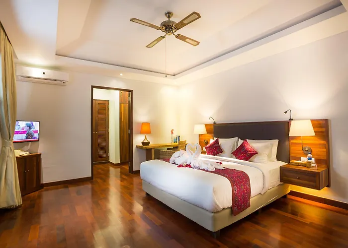 La-bali Sanur, Spacious & Large, Private Pool, Pool Table, 5-minutes Walk To The Beach, Free Laundry, Private Cook, Massage, Daily Tour Villa Sanur