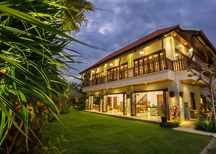 La-bali Sanur, Spacious & Large, Private Pool, Pool Table, 5-minutes Walk To The Beach, Free Laundry, Private Cook, Massage, Daily Tour Sanur