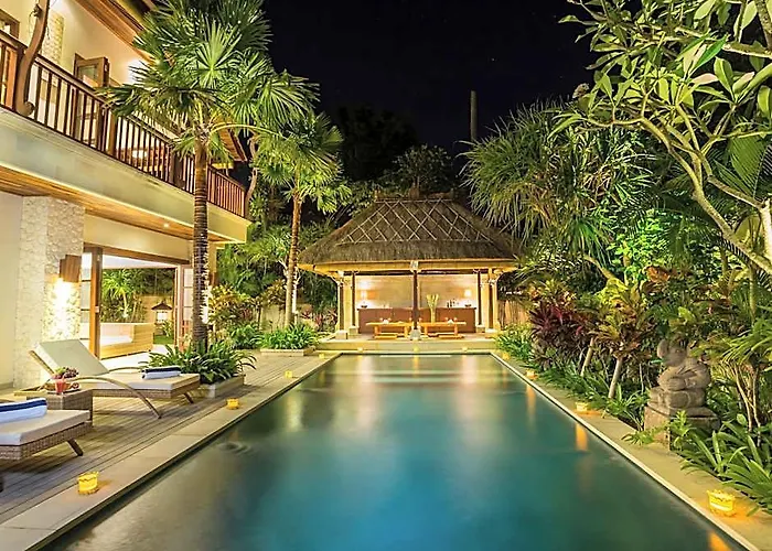 Villa La-bali Sanur, Spacious & Large, Private Pool, Pool Table, 5-minutes Walk To The Beach, Free Laundry, Private Cook, Massage, Daily Tour