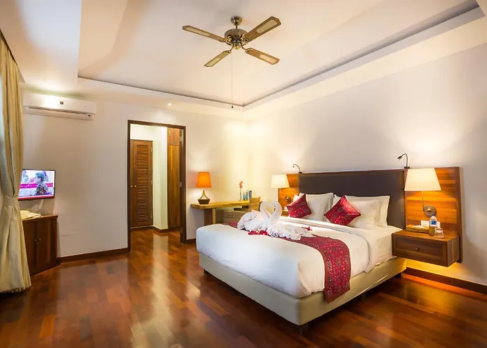 La-bali Sanur, Spacious & Large, Private Pool, Pool Table, 5-minutes Walk To The Beach, Free Laundry, Private Cook, Massage, Daily Tour *